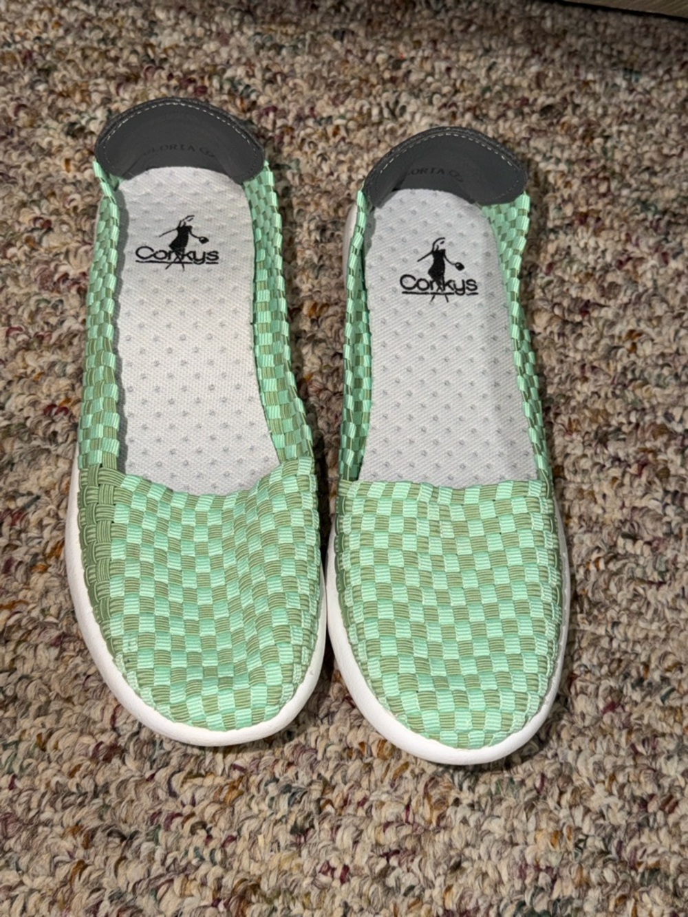 Women's size 7 Gloria Corkys‎ Pale Mint Woven Slip-On Shoe beach